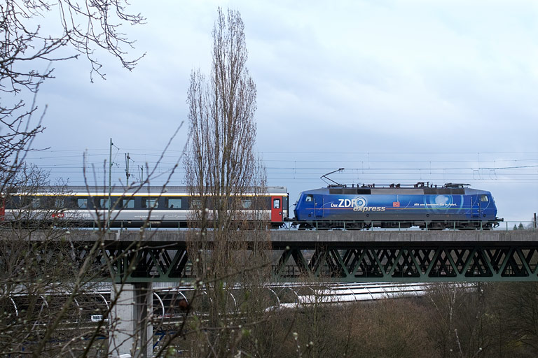 120 151 mit IC 283 bei km 14,6 (M&auml;rz 2010)