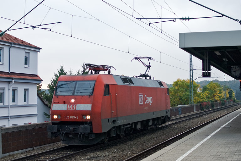 152 019 bei km 16,8 (Oktober 2010)