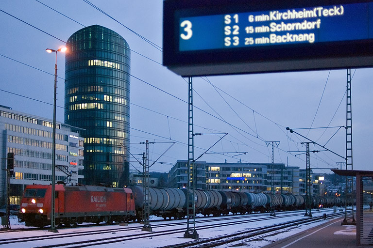 185 295 bei km 15,6 (M&auml;rz 2010)