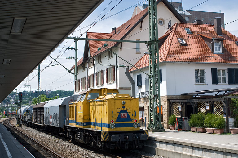203 316 mit NbZ 95175 bei km 15,6 (Juni 2010)