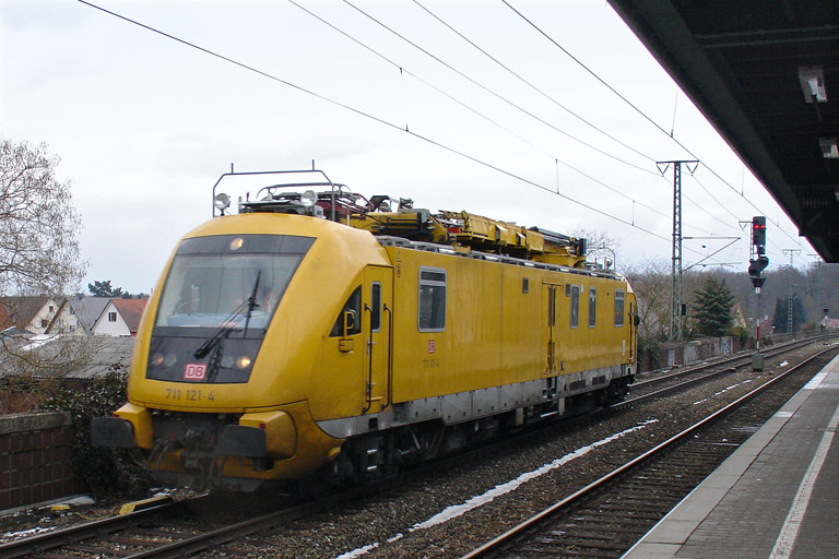 711 121 bei km 16,8 (M&auml;rz 2010)