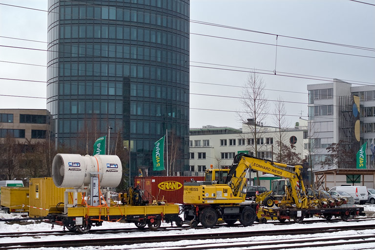 Zweiwegebagger bei km 15,8 (Januar 2010)