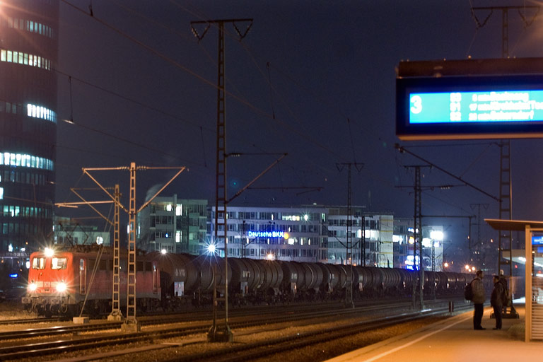 140 806 bei km 15,6 (Februar 2011)