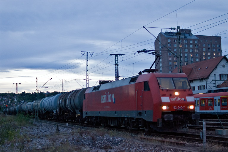 152 040 bei km 15,6 (September 2011)