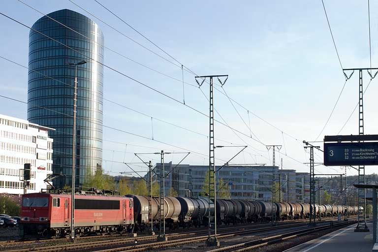 155 008 bei km 15,6 (April 2011)