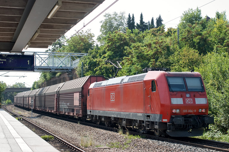 185 004 mit FZ 56165 bei km 14,4 (August 2011)