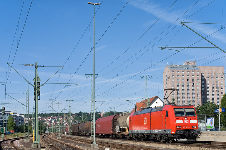 185 078 mit FE 44698 bei km 15,6 (Juli 2011)