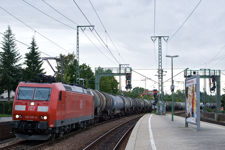 185 091 mit CS 47097 bei km 16,6 (Juli 2011)