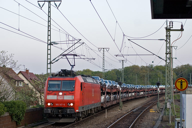 185 147 mit CSQ 60084 bei km 16,8 (April 2011)