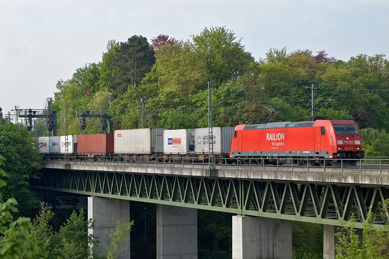 185 242 bei km 14,6 (April 2011)