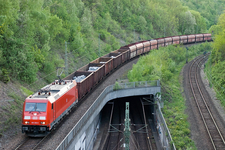 185 396 bei km 13,8 (April 2011)