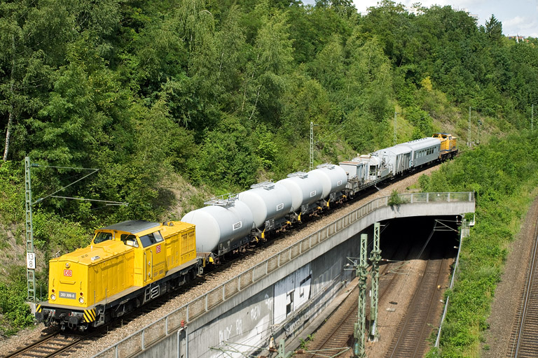 203 309 bei km 13,8 (Juni 2011)