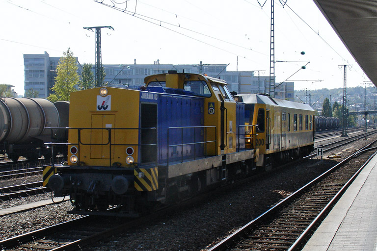 293 505 (ex-DR 202 388) und SRS 200 als Mess DbZ 91828 bei km 15,6 (September 2011)