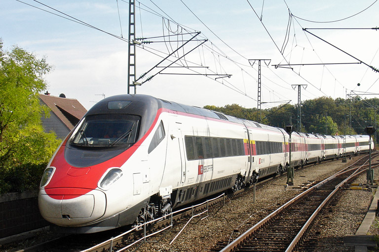 ETR 610 (610 711 u.a.) als ST 92917 bei km 16,8 (September 2011)