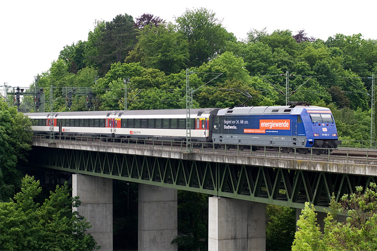 101 100 mit IC 280 bei km 14,6 (Mai 2012)