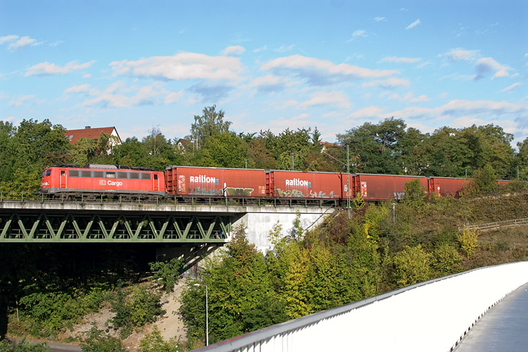 140 677 mit GA 60090 bei km 14,6 (September 2012)