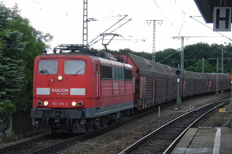 151 139 mit GA 60080 bei km 16,8 (Juni 2012)