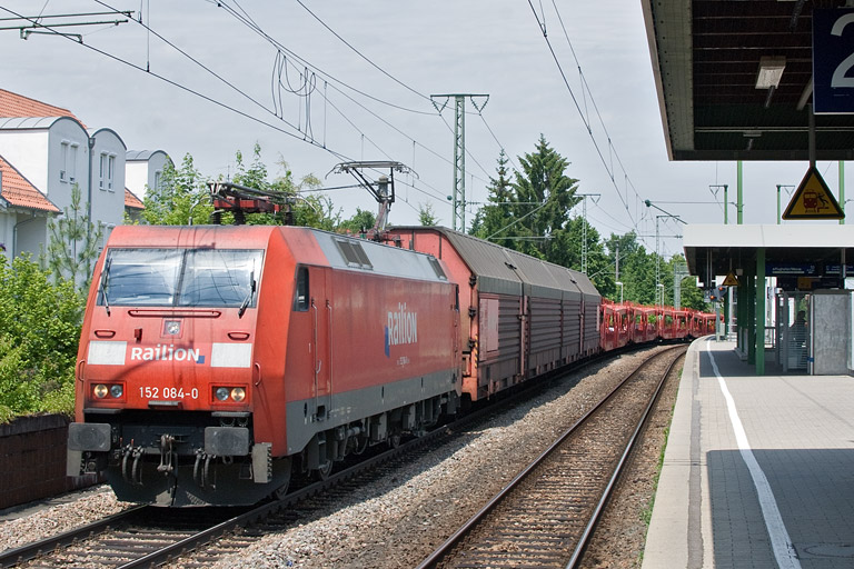 152 084 bei km 16,8 (Juni 2012)