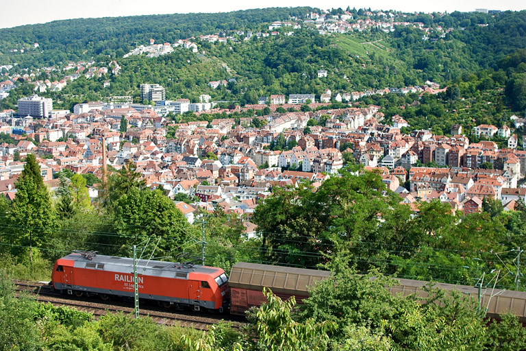 152 085 mit GA 60082 bei km 9,2 (August 2012)