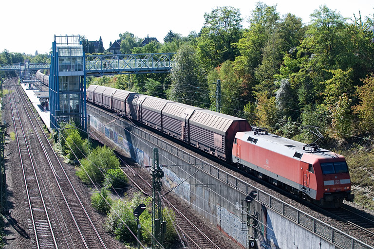 152 119 mit EK 56165 bei km 14,0 (September 2012)