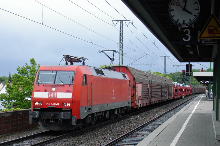 152 140 mit GA 60082 bei km 16,8 (Mai 2012)