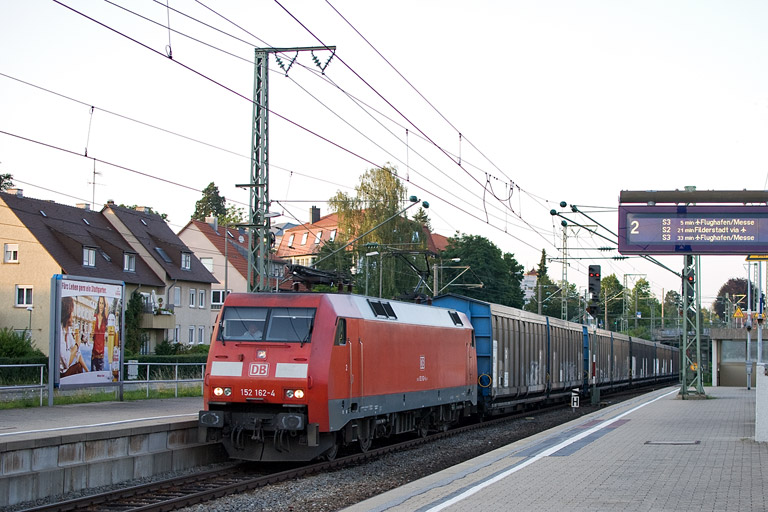 152 162 mit GA 61781 bei km 15,6 (Juli 2012)