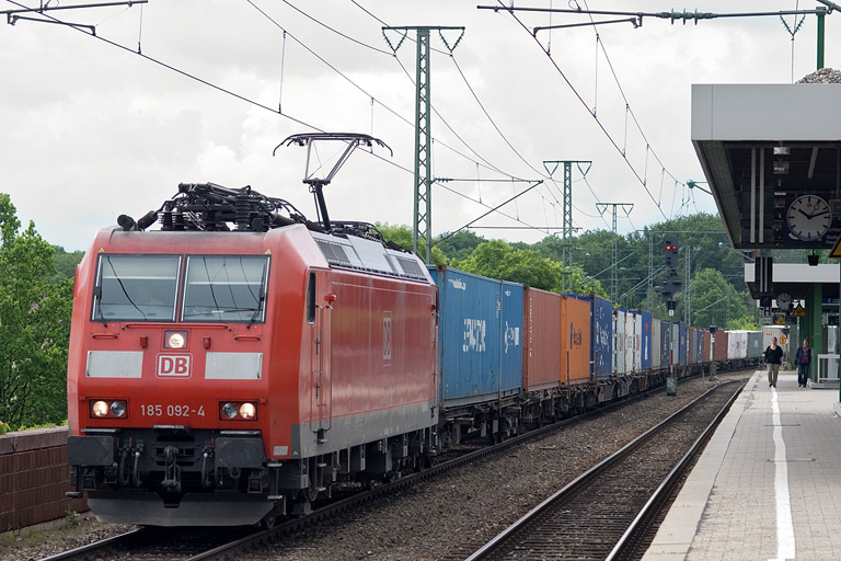 185 092 mit KT 43160 bei km 16,8 (Juni 2012)