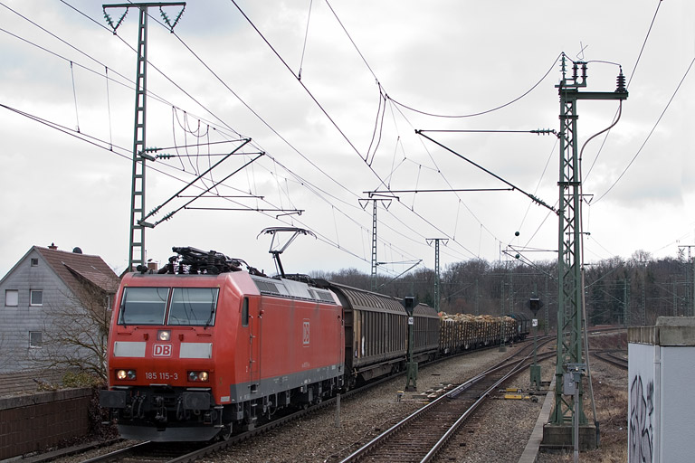 185 115 mit EZ 44696 bei km 16,8 (M&auml;rz 2012)