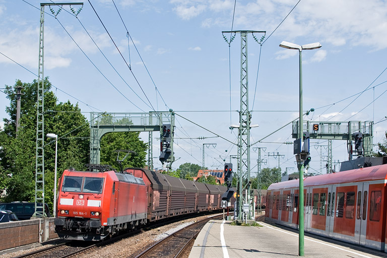 185 164 mit EK 56165 bei km 16,6 (Juni 2012)