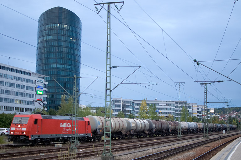 185 259 bei km 15,6 (Oktober 2012)