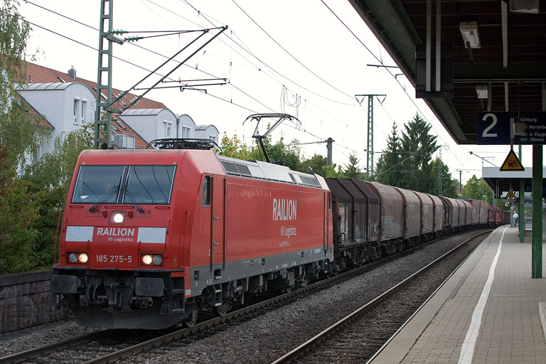 185 275 mit EK 56173 bei km 16,8 (September 2012)