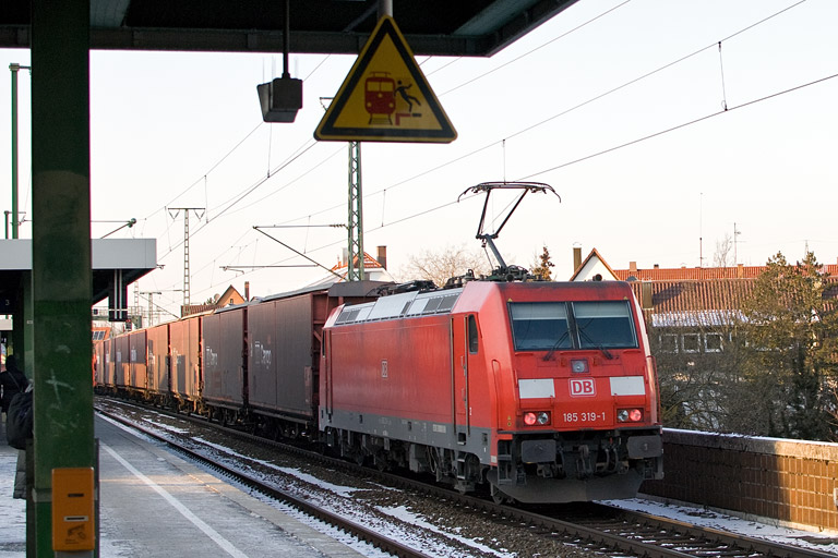 185 319 mit GA 60082 bei km 16,8 (Februar 2012)