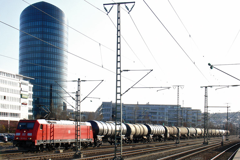 185 370 bei km 15,6 (M&auml;rz 2012)