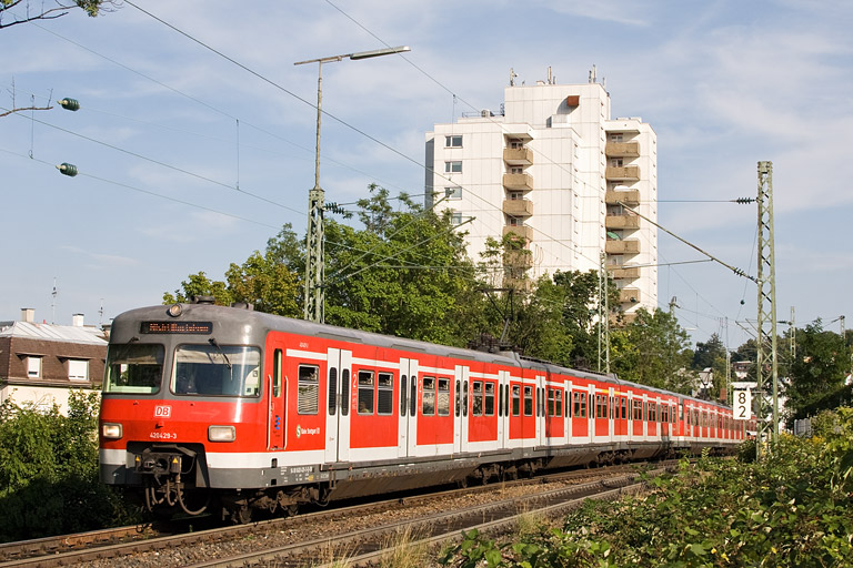BR 420 in Stuttgart-West