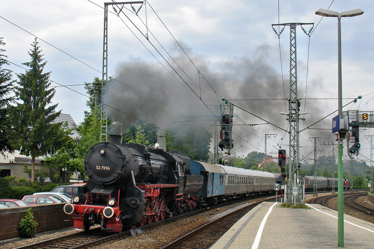 52 7596 in Stuttgart-Rohr (Juni 2012)