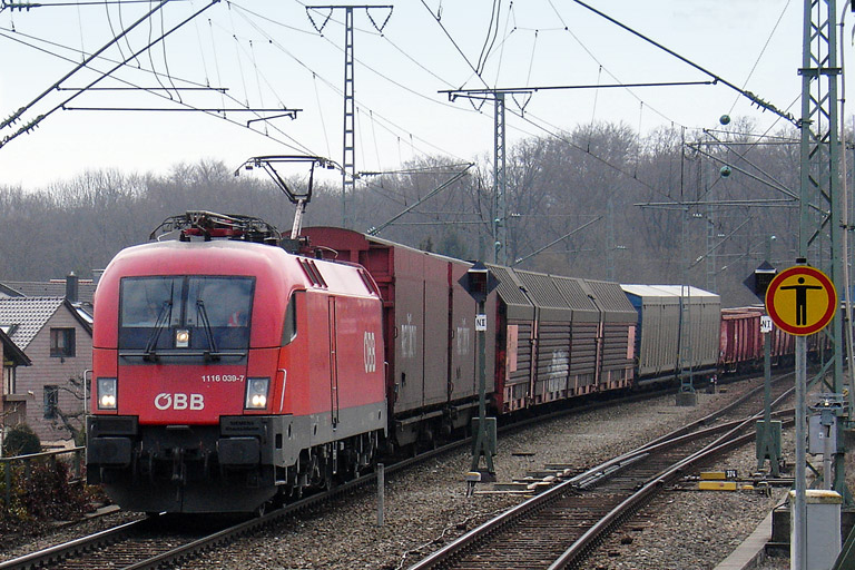 &Ouml;BB 1116 039 EZ 56164 bei km 16,8 (M&auml;rz 2012)
