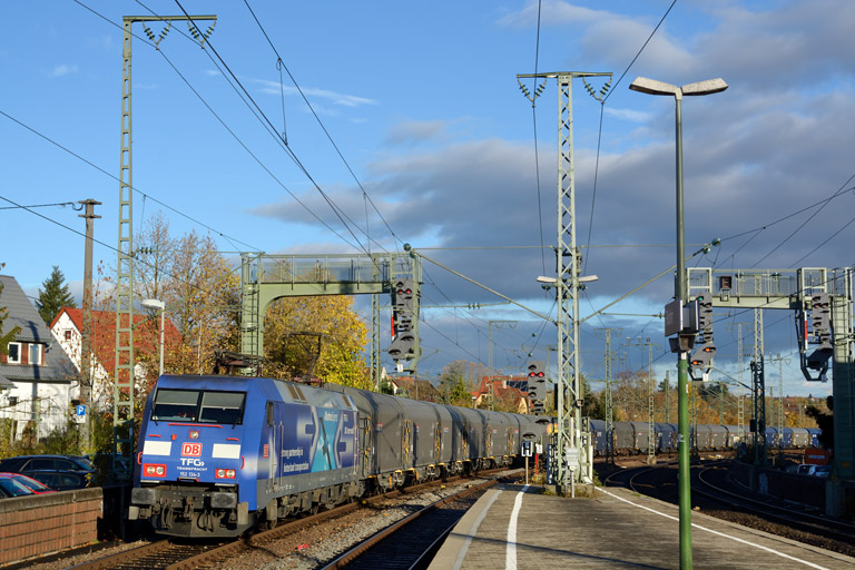 152 134 mit GM 49225 bei km 16,6 (November 2013)