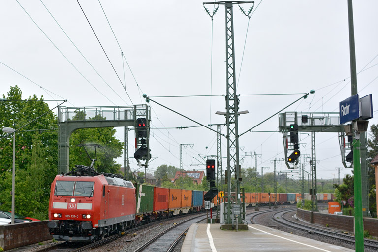 185 131 mit KT 43163 bei km 16,6 (Mai 2013)