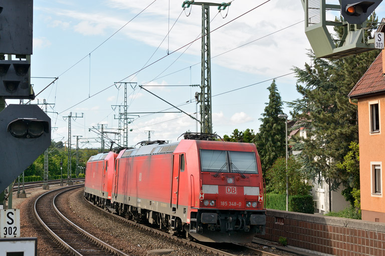 185 158 und 185 348 bei km 16,6 (Juni 2013)