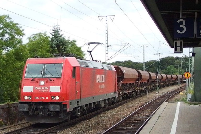185 274 mit GB 62536 bei km 16,8 (August 2013)