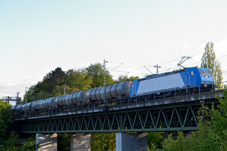 185 523 bei km 14,6 (Mai 2013)