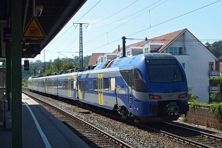 Meridian ET 302 als DbZ 93366 bei km 16,8 (August 2013)