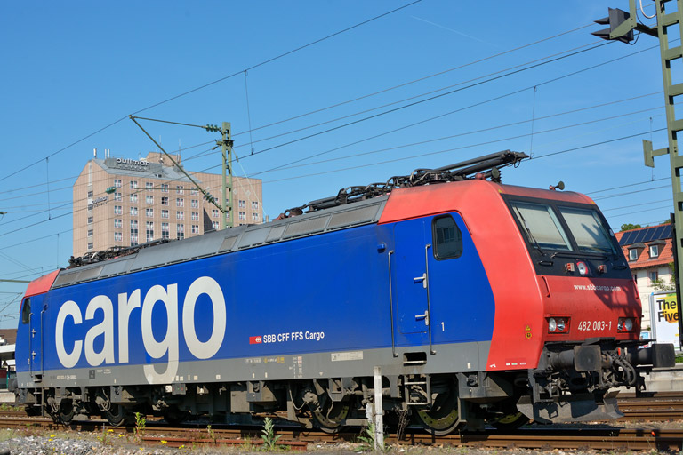 482 003 bei km 15,6 (Juni 2013)
