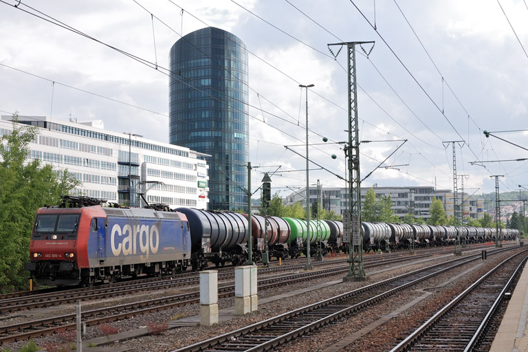 482 006 mit GC 91138 bei km 15,6 (Juni 2013)