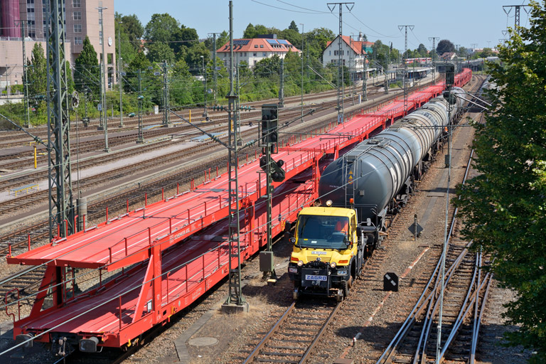Schienenunimog bei km 15,8 (August 2013)