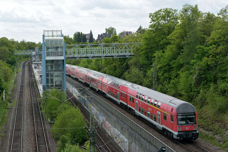 143 569 mit RbZ 18996 bei km 14,0 (Mai 2014)