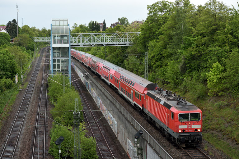 143 569 mit RbZ 18997 bei km 14,0 (Mai 2014)