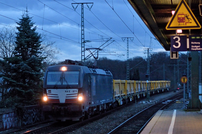 193 871 bei km 16,8 (Dezember 2014)