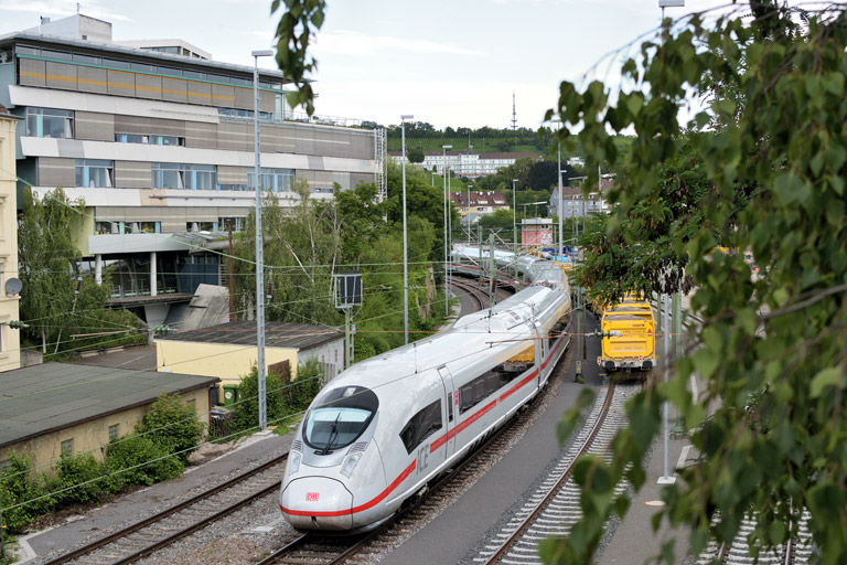Baureihe 407 (Tz 712) als LPFT-W 78640 in der Verbindungskurve Stuttgart-Nord (August 2014)