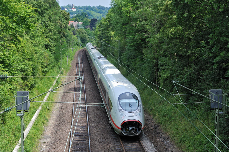 Baureihe 407 als LPFT-W 78640 bei km 6,6 (Juli 2014)
